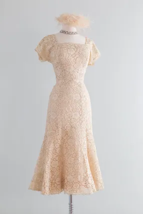 1950's Fine French Lace Cream Cocktail Dress by Milmont / Waist 28