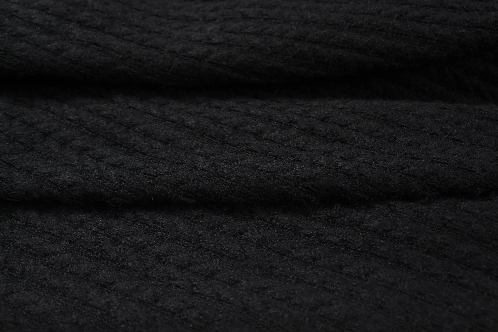 7 Mts Roll - Cashmere Touch Knitted Jacquard - Cable-knit (Black) - OFFER: 11,10€/Mt