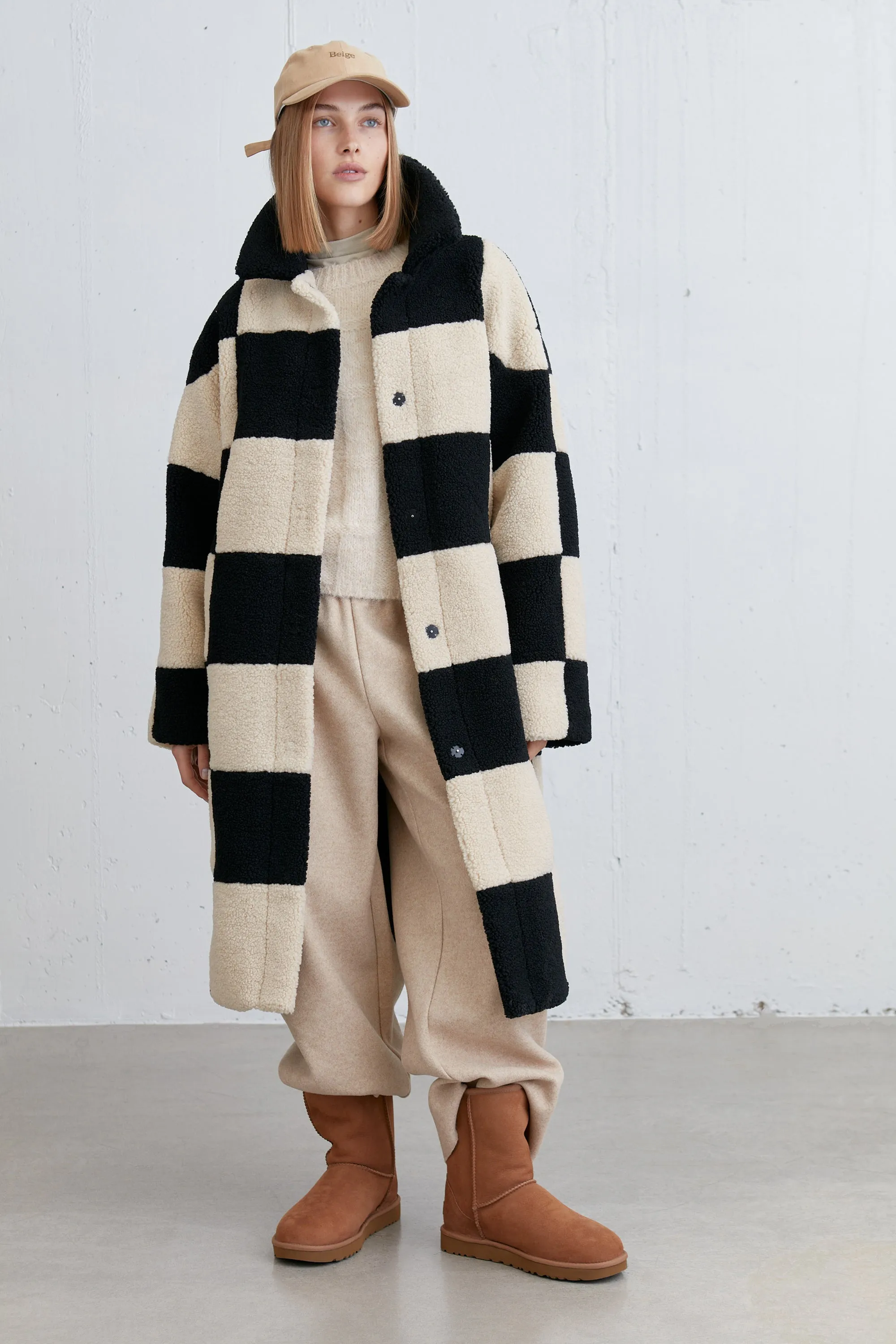 CHECKERED SHERPA COAT