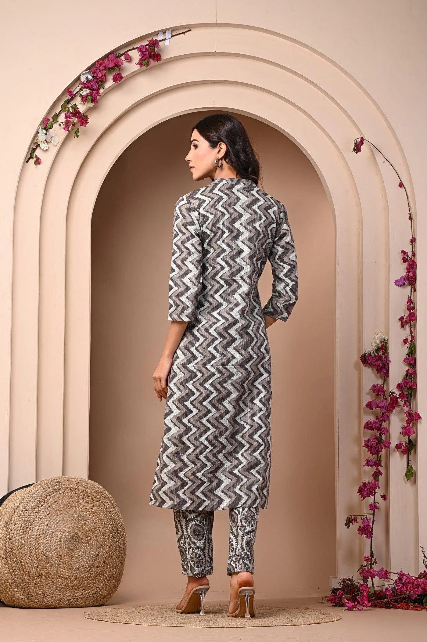 Elegant Zigzag Printed Kurti with Floral Pants