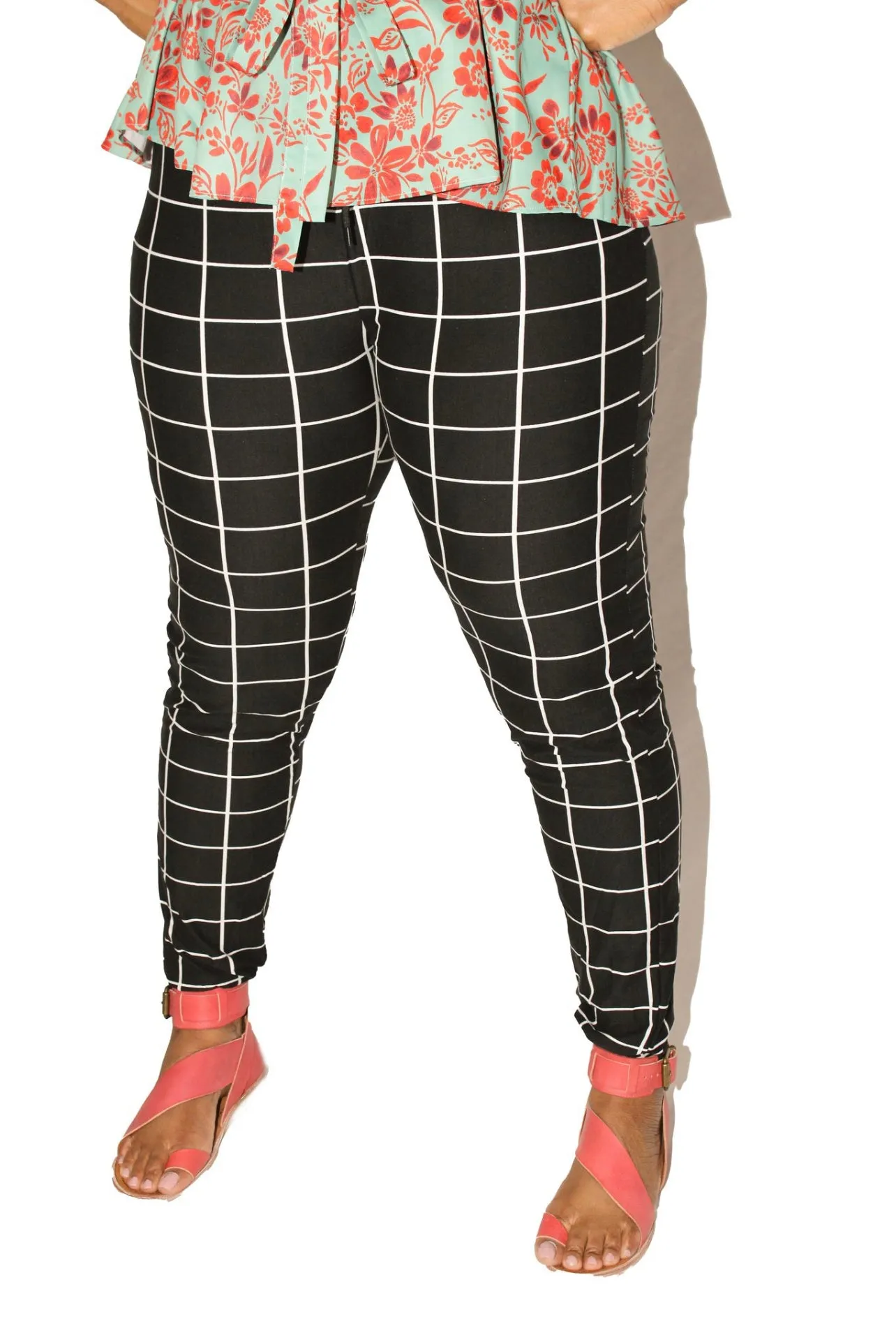 “Four-Squares” Curvy Leggings