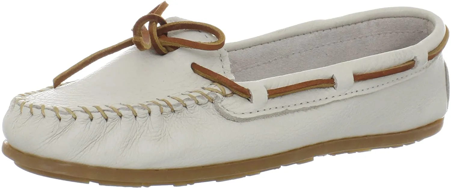 Minnetonka Women's Boat Moccasin