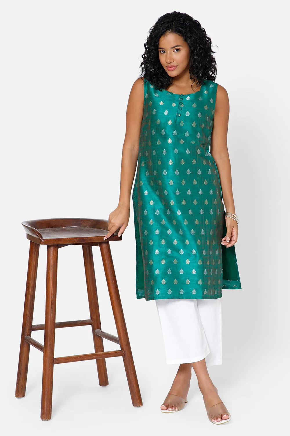 Mythri Women's Square Round Neck Sleeveless Casual Kurthi with Attachable Sleeves - Dark Green - KU33