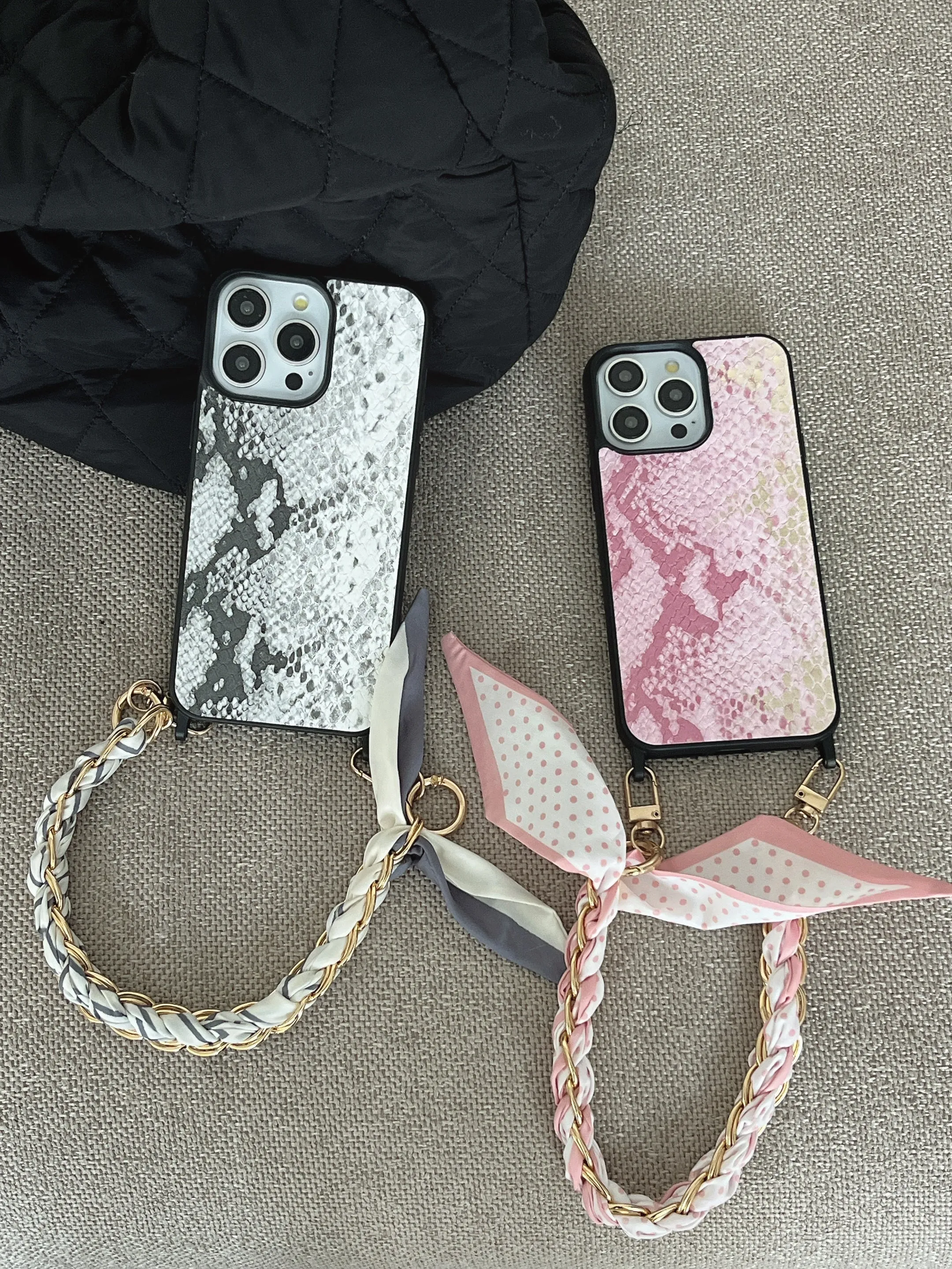 Snake Skin Holograpic iPhone Case With Anti Fall Hand Bracelet