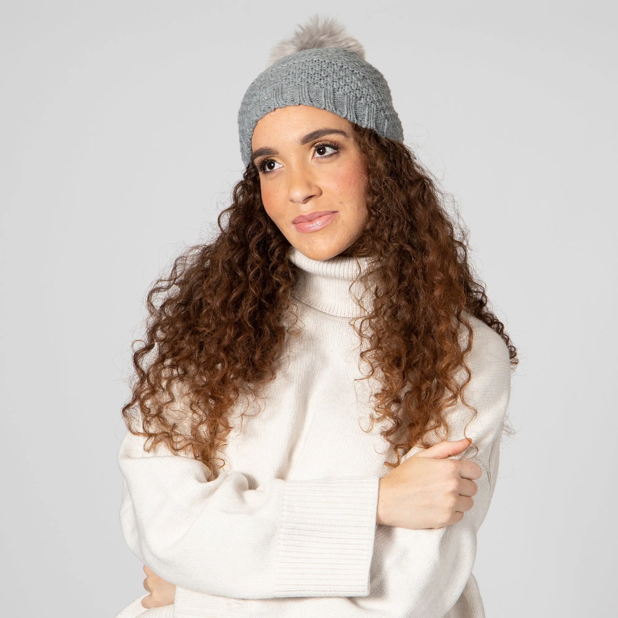 Women's Knit Beanie w/Faux Fur Pom