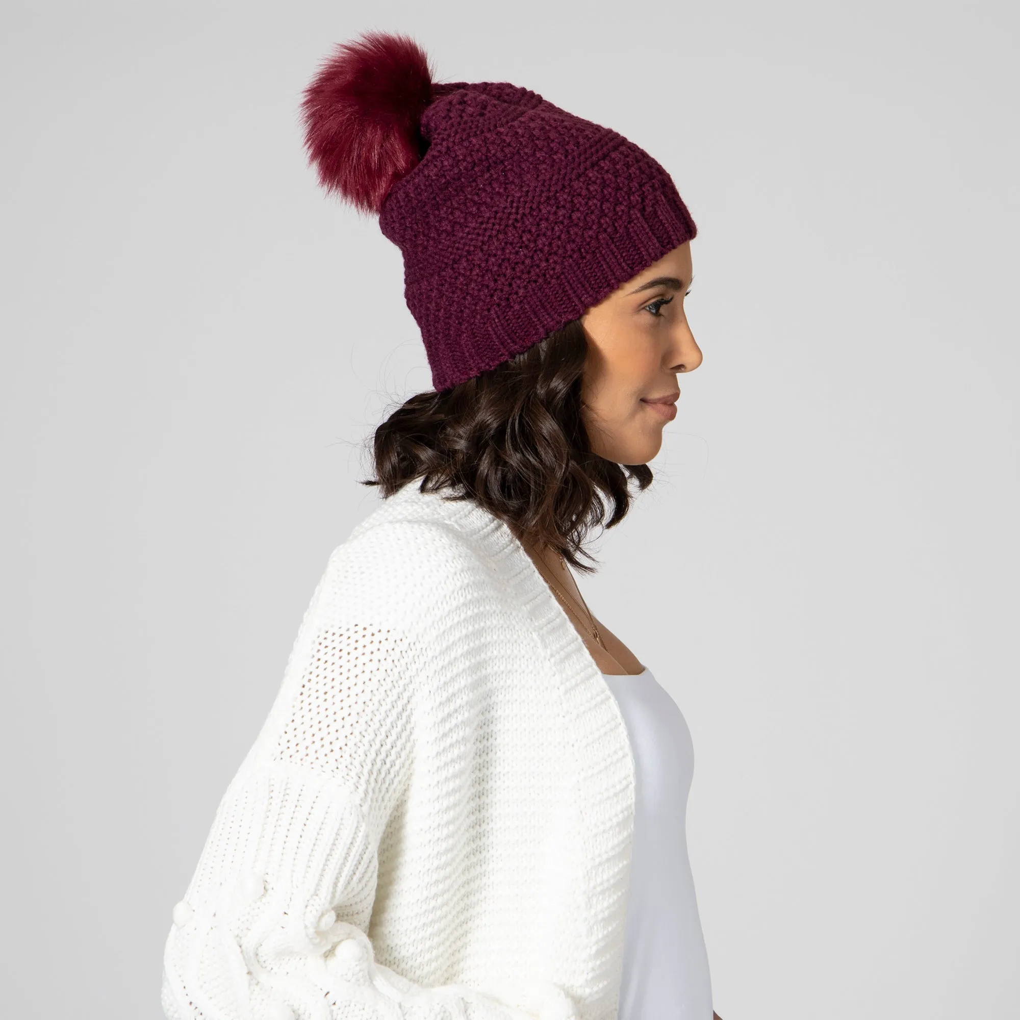 Women's Knit Beanie w/Faux Fur Pom